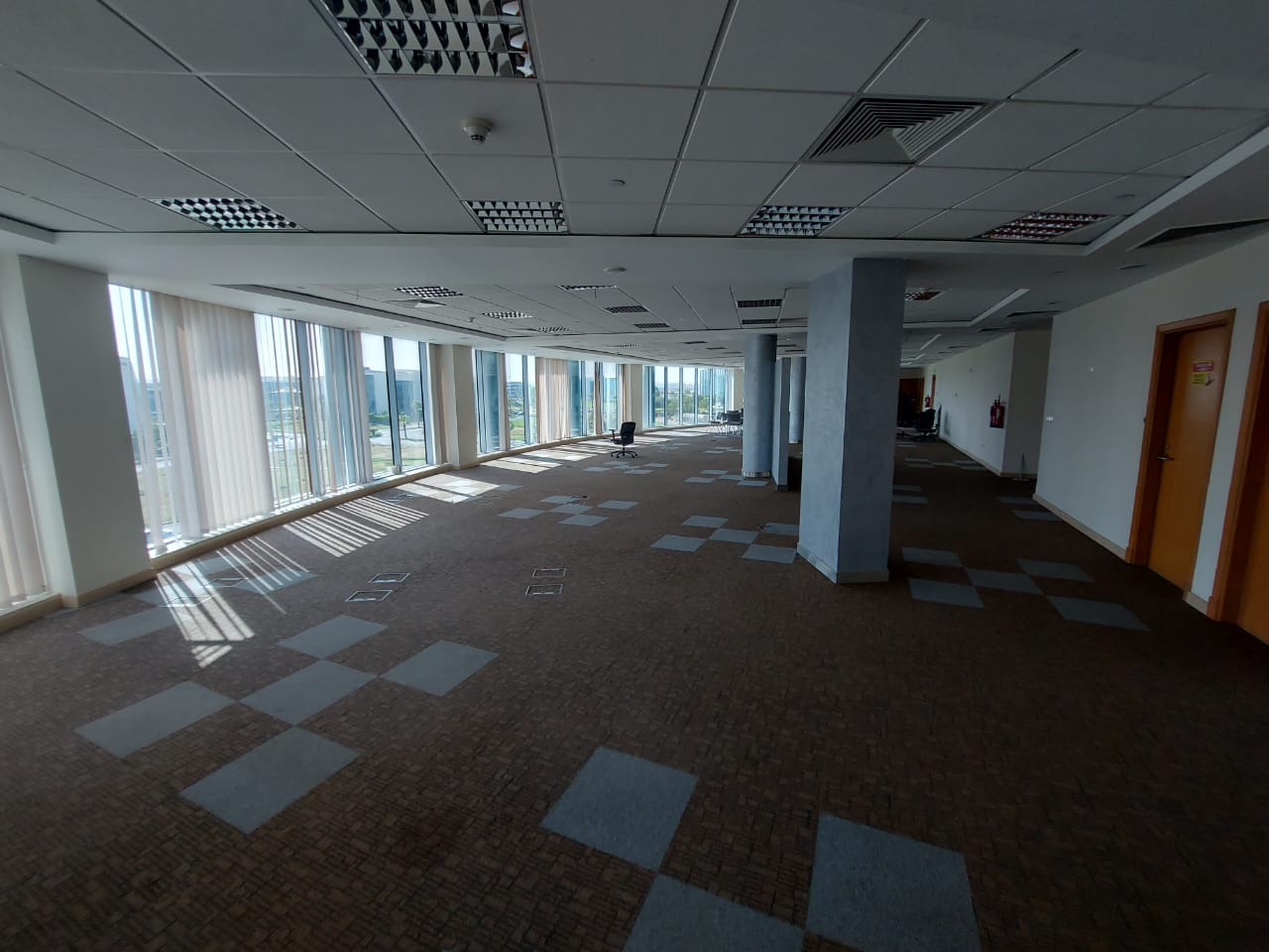 One floor office 1000 m fully finished